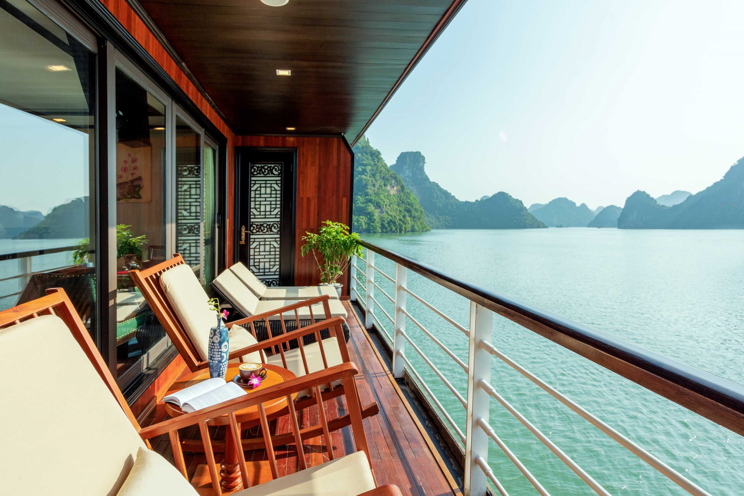 phong-family-premium-terrace-suite-orchid-premium-4